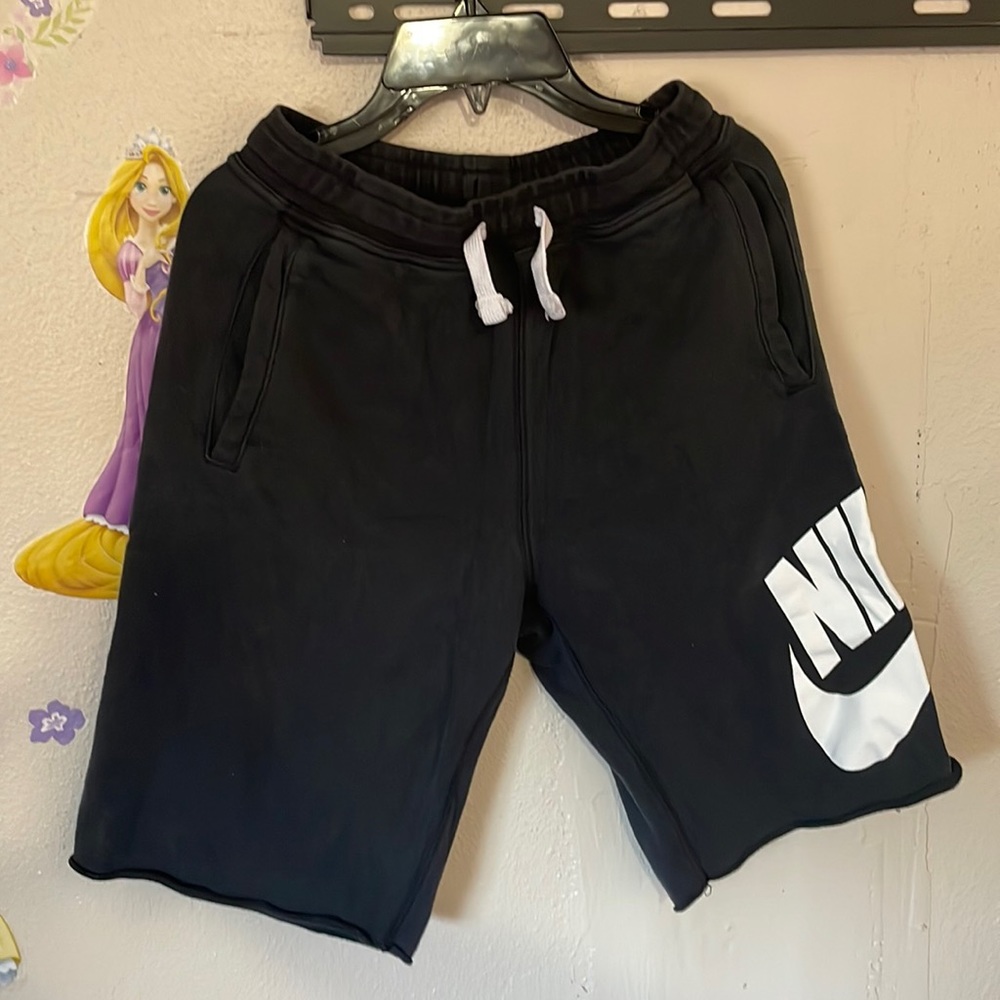 Nike Boys short size L